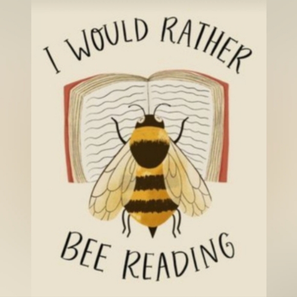 Queen Bee is Live! ππ Books & Homegoods - Picture 2 of 4